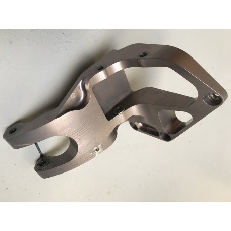 Support alternateur / pompe de DA 206 Super 1600 Support alternateur / pompe de DA 206 Super 1600