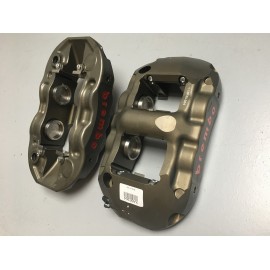 Jeu d'étriers Brembo 4 pistons 207 S2000