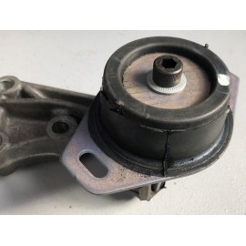 Support moteur Saxo Challenge / 106 Coupe