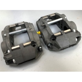 Jeu d'étriers de frein 4 pistons AP Racing