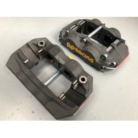 Jeu d'étriers de frein 4 pistons AP Racing