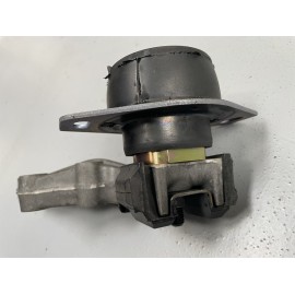 Support moteur Saxo Challenge / 106 Coupe
