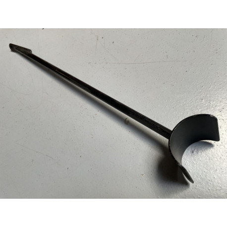 Tirant fixation planche de bord 207 S2000 Tirant fixation planche de bord 207 S2000