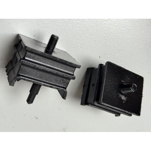 Jeu de silentblocs durs de train AR 205 / 309
