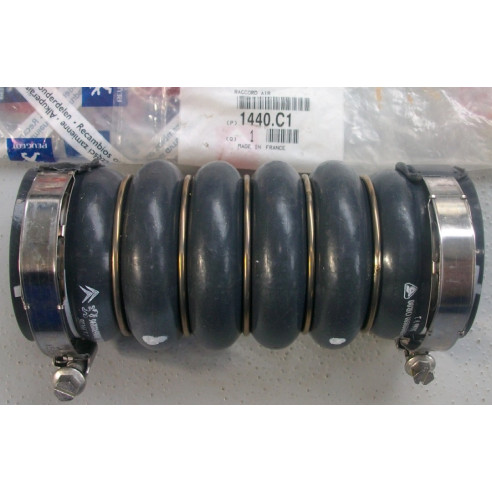 Raccord d'air coté échangeur 207 RC